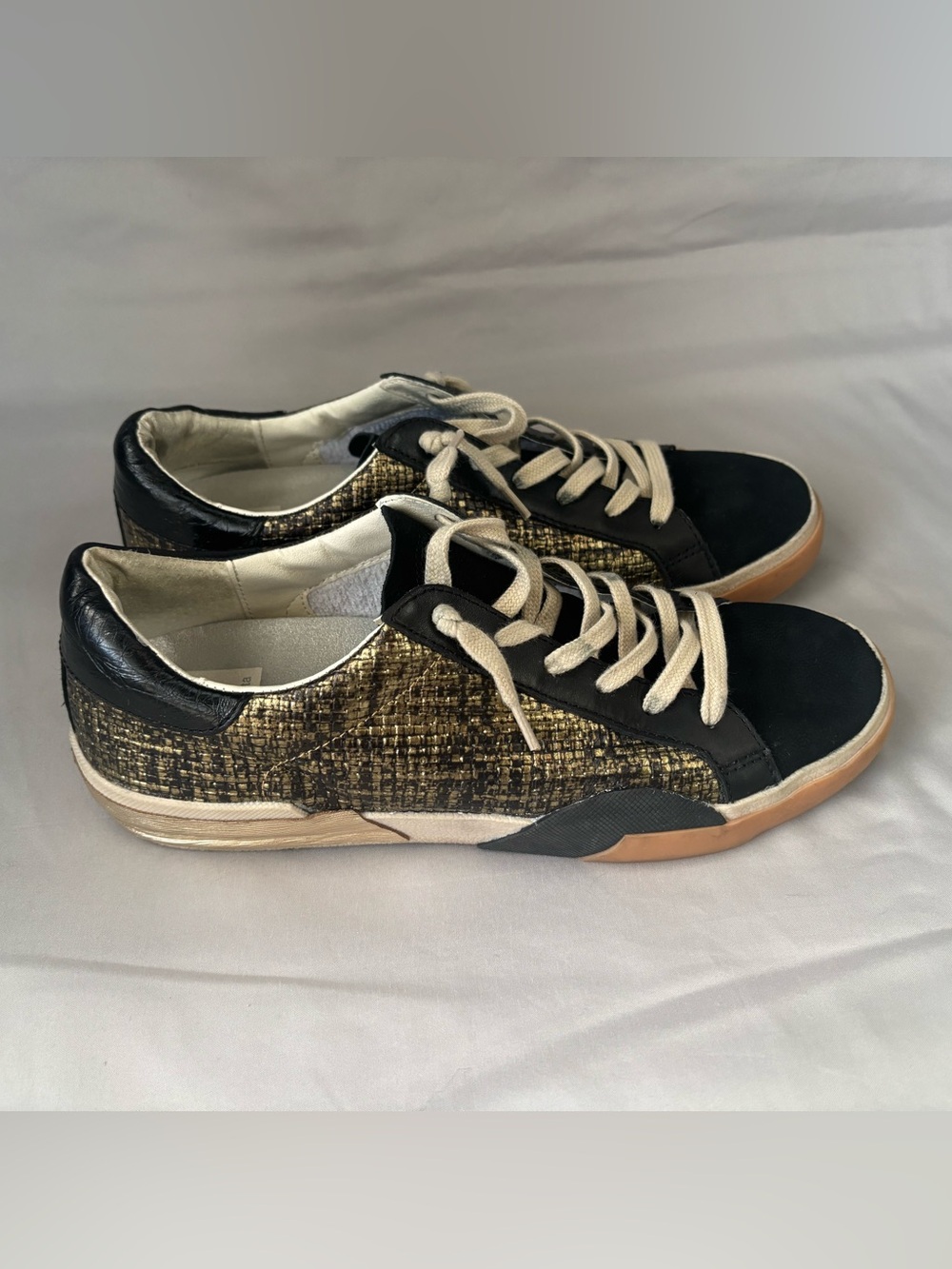 Dolce Vita Black and Gold Woven Low-Top Sneakers Size 9.5 - Picture 5 of 9